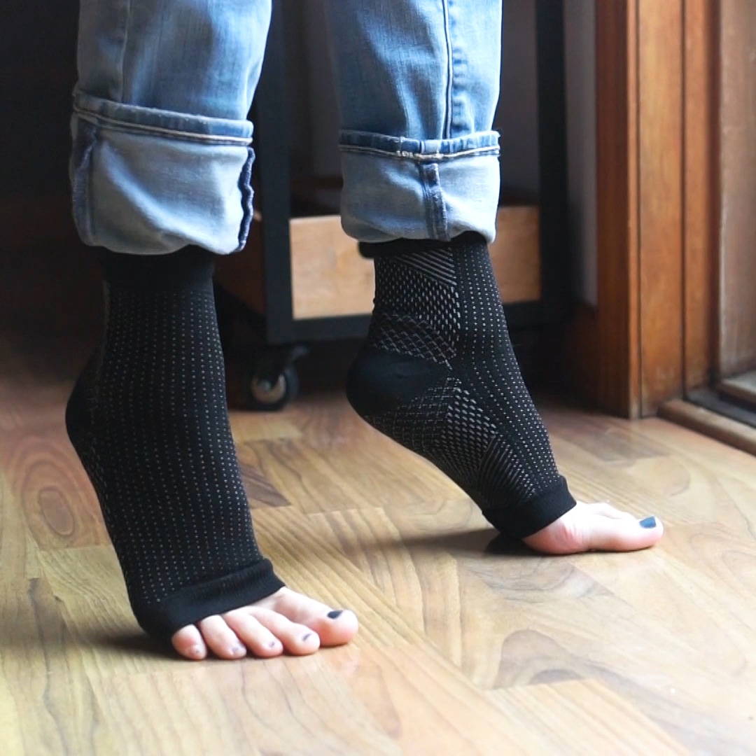 Aeluro™ Compression Foot Sleeves